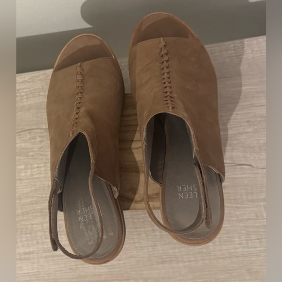 Eileen Fisher Pagoda Earth Tumbled Nubuck Block Heel Sandal Open Toe Size 7.5 - Picture 6 of 8